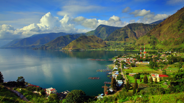 Danau Singkarak Sumatra Barat